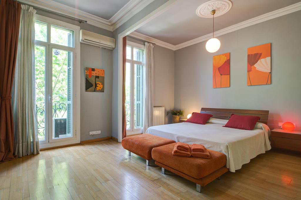Luxury Central Apartment Barcelona Room photo